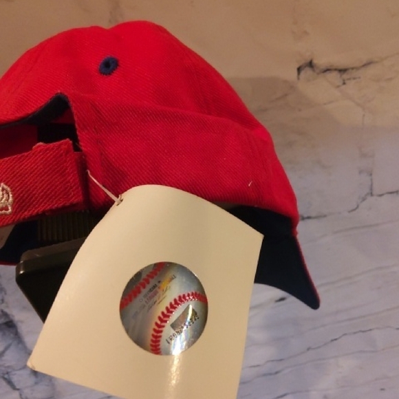Phillies Red World Series Champions Baseball Cap - Picture 5 of 5